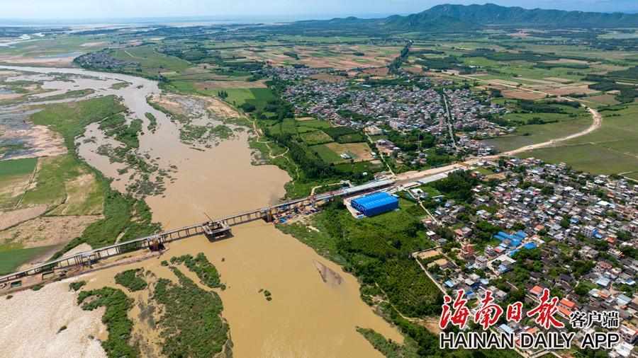 昌江境内环岛旅游公路有序推进_图片频道_海南新闻中心_海南在线_海南