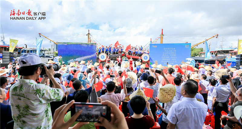 琼海潭门赶海节开幕 游客从白天"嗨"到黑夜