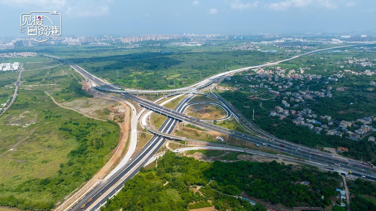 见摄自贸港·一线直击|g15沈海高速公路海口段有望今年年底达成通车